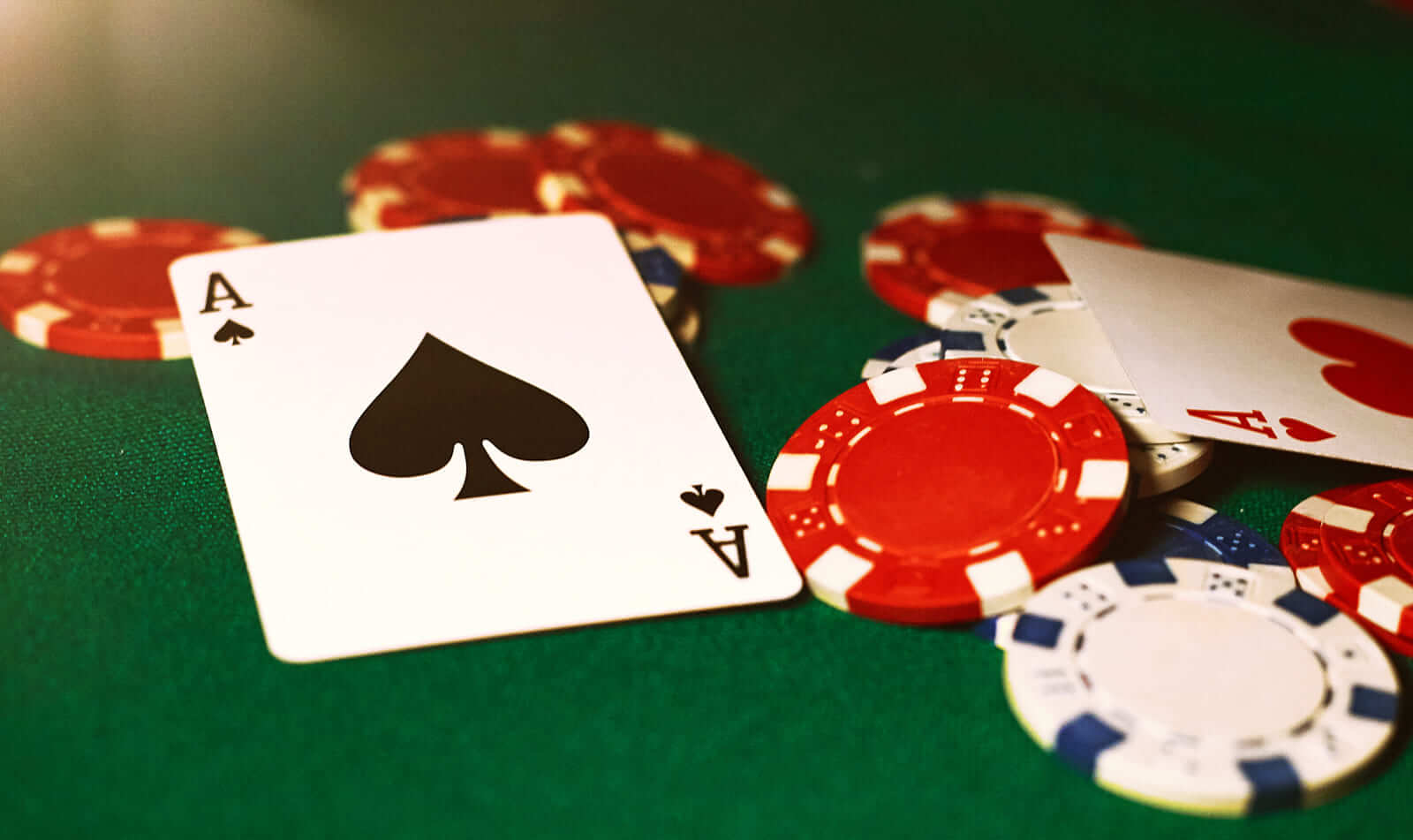 Pokerisetti Rahapeli Kasino